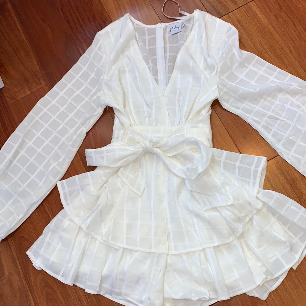ADORABLE PRINCESS POLLY ROMPER (NWOT)